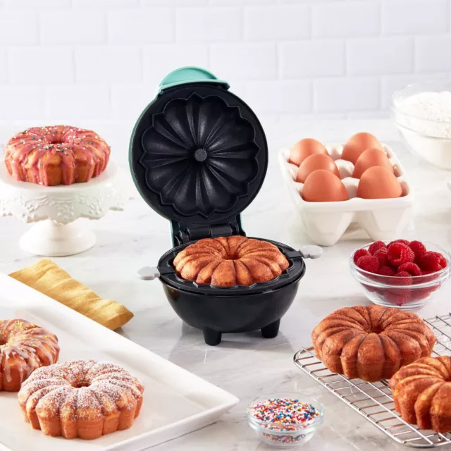 HOW TO USE THE ALEX BY DASH ELECTRIC FLIP BUNDT CAKE MAKER!! 