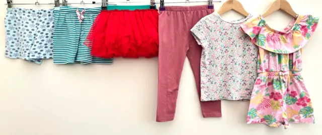 Pacchetto di vestiti per ragazze età 3-4 cura della madre M&S Tu
