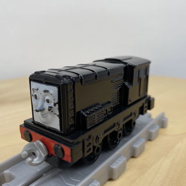 THE ADVENTURES OF Thomas (Thomas the Tank Engine) By W. Awdry £2.62 ...
