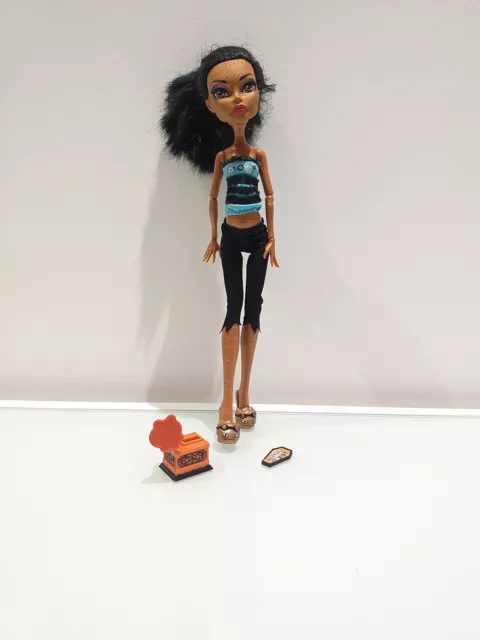 Mattel poupée Monster High Robecca Steam Avec Accessoire 2011