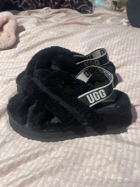 UGG Laton Women's Embroidered Logo Sheepskin Platform Slide Sandals Black Size 9