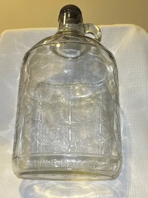 VINTAGE☆GARRETT'S AMERICAN WINES☆EMBOSSED Half GALLON WINE JUG☆w Lid