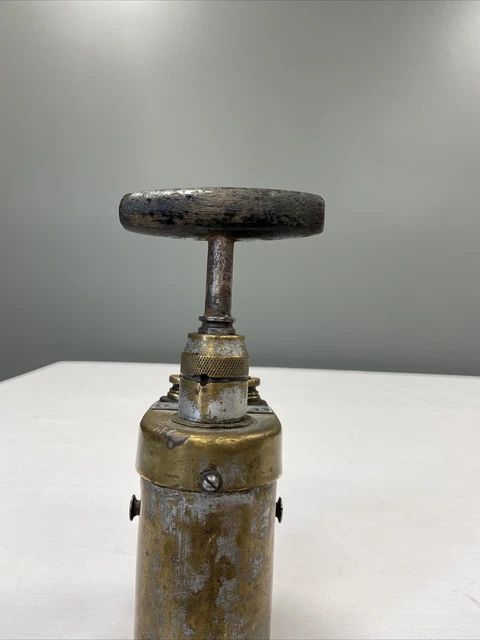 ANTIQUE Atlas POWDER CO. No. 2A COAL MINING BLASTER DETONATOR 1900s 7