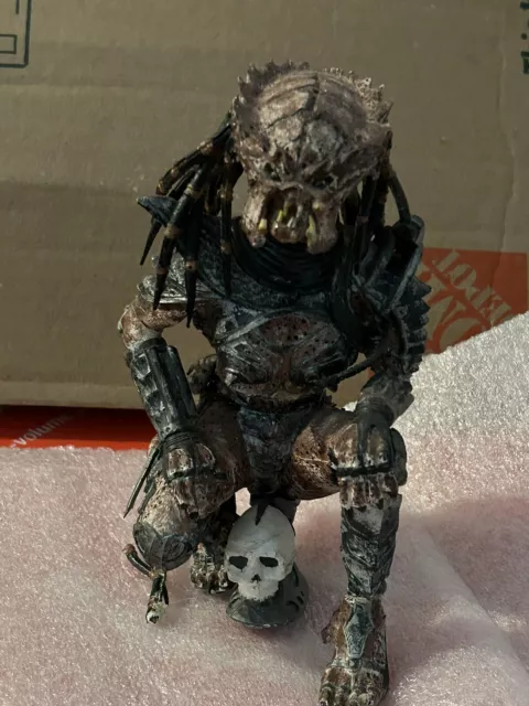 Crouching Female Predator Model w/Base- damaged