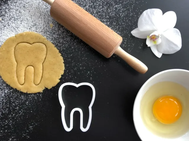 Tooth | Teeth Cookie Cutter | Fondant Cake Decorating | UK Seller