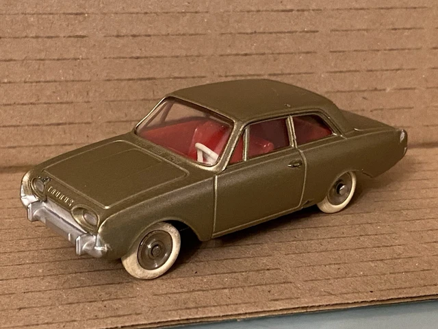 Ford taunus dans voitures, camions et fourgons miniatures