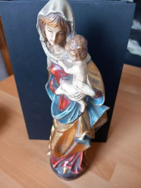 Holzfigur, Madonna mit Kind