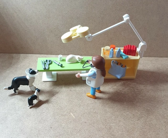 Playmobil Tierärztin in Praxis mit Tieren