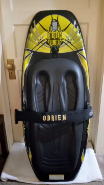 O'Brien "Vault" Hydroslide/Kneeboard w/ Premium  Knee Strap & Retractable Fins