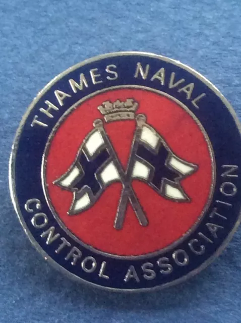 Thames Naval Control Association HMS Leigh Southend Pier Enamel Badge Lapel Pin
