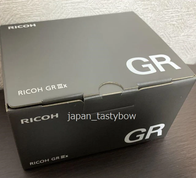 RICOH GR IIIx Digital Camera 24.24 MP GR LENS 26.1mm F2.8 15284