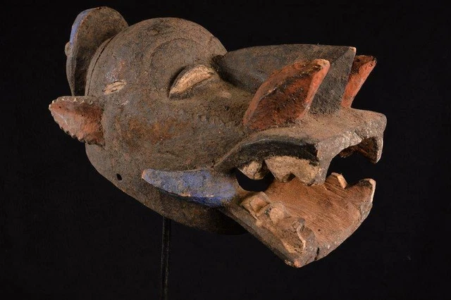 18424 African Old Mambila Helmet Mask/Helmet Mask Cameroon