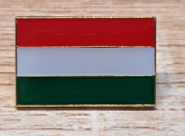 HUNGARY Hungarian Metal Flag Lapel Pin Badge *NEW*MIX & MATCH BUY 3 GET 2 FREE!