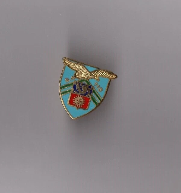 PIN'S VOITURE ANCIENNE (EGF argenté signé Démons et Merveilles) mauve 3,7 cm EUR 10,00 - PicClick IT