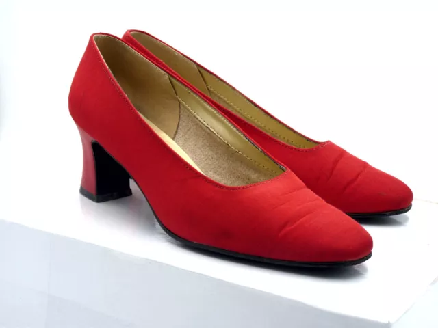 Clarks concert ticket sales shoes