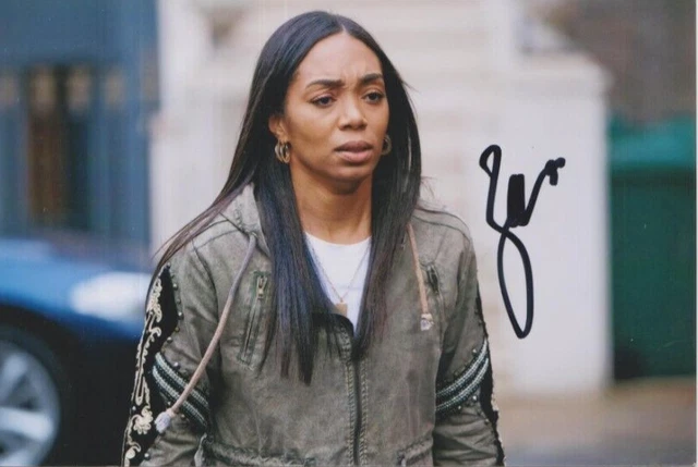 Zaraah Abrahams    **HAND SIGNED**  4x6 photo  ~  Eastenders  ~  AUTOGRAPHED