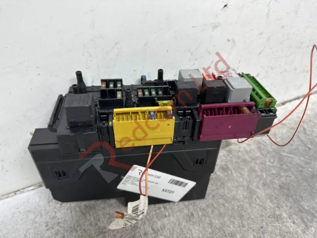 MERCEDES C-Class C220 2007-2011 4DR Saloon CGI Fuse Box A2129005712