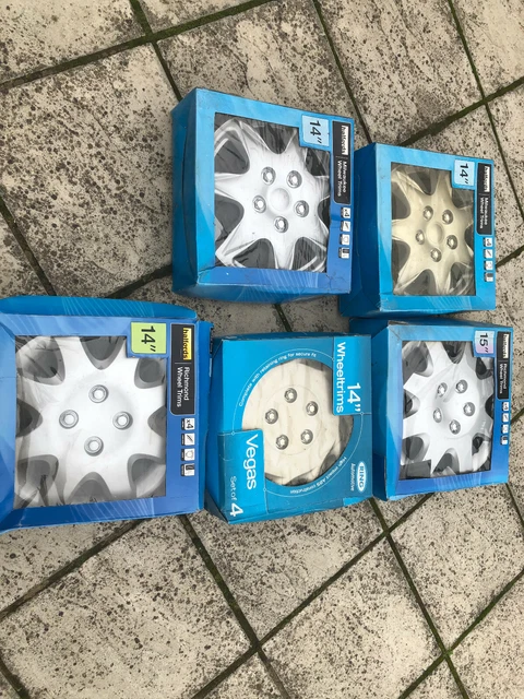 Halfords car shop wheel trims