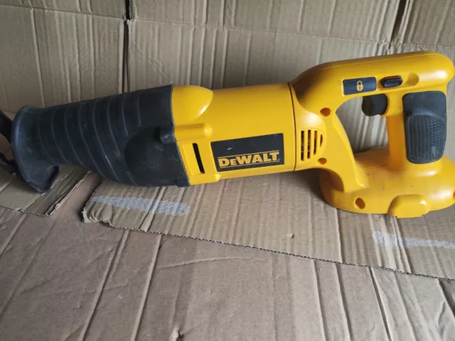 DEWALT RECIPROCATING SAW DW938 XRP 18V CORDLESS  HEAVY DUTY Unit Motor Body Only