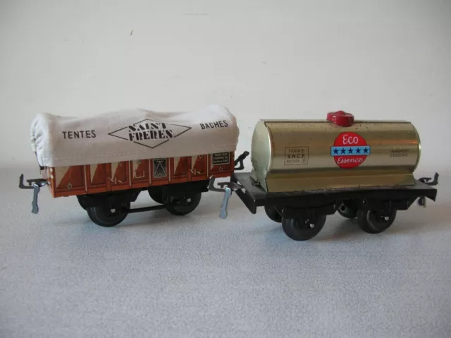 Lot de 2 wagons métal Saint Frères Eco essence Hornby Hachette train