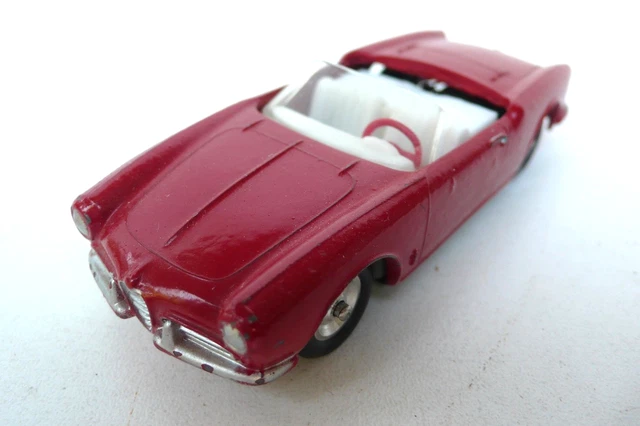 Modèle Réduit Solido Série 100 - Alfa Romeo Giulietta Spider 1959 - Ref 106 - Bon état D'occasion