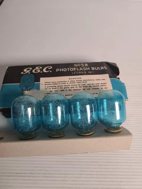 G.E.C. no. 5B Photoflash Bulbs x 4  Class M Vintage Flash Bulbs