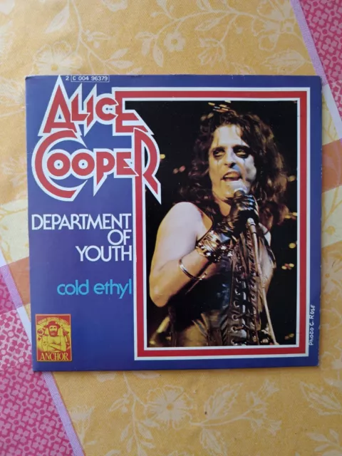 45 Tours Alice Cooper Départment Of You