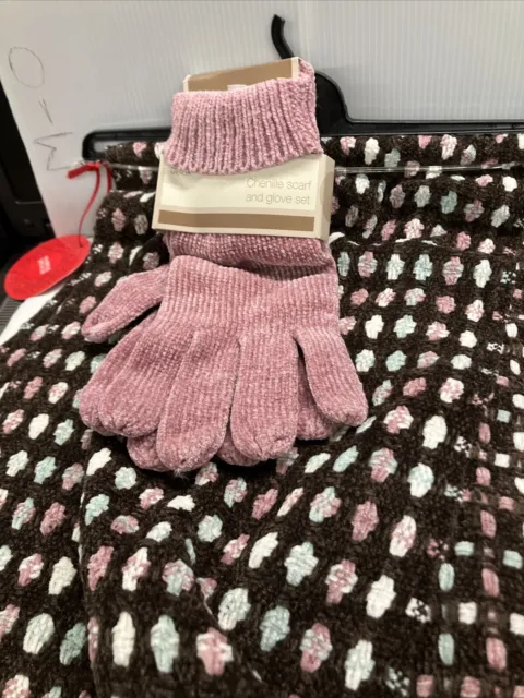 Scarf and Gloves Set/Pink Chenille BNWT/Marks and Spencer