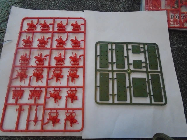 Waterloo Frame BRITISH HEAVY CAVALRY Sprue Epic Battles Napoleonic Black Powder ...