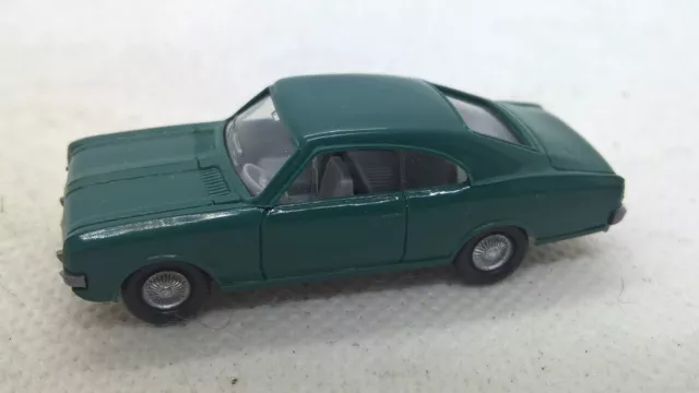 Wiking 084 Opel Rekord C Coupe Commodore 66 patinagrün (21)