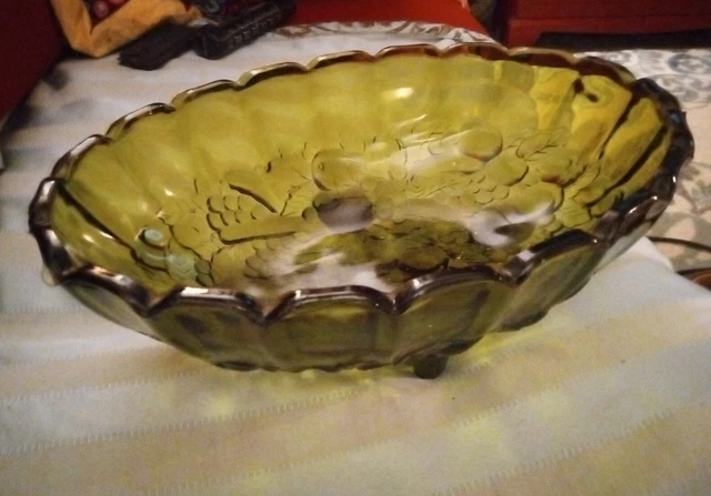 Harvest Green  Oval 12” Fruit Bowl Grape Design Vintage