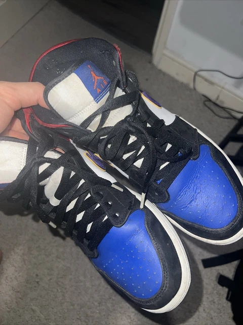 Nike air jordan 1 mid sales se lakers top 3 trainers