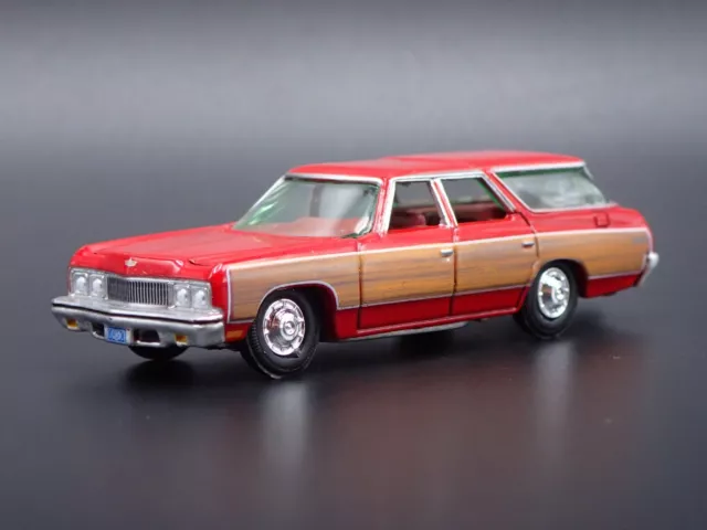 1973 73 Chevy Chevrolet Caprice Station Wagon Hitch 1:64 Scale Diecast Model Car