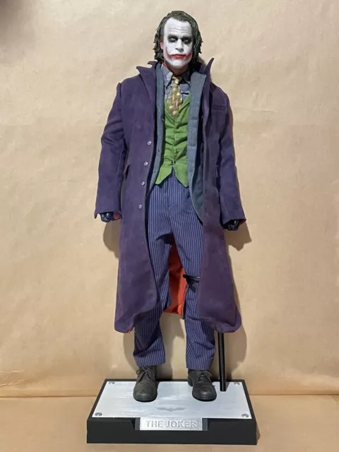 Enterbay The Dark Knight 1/4 Scale Joker Action Figure Batman