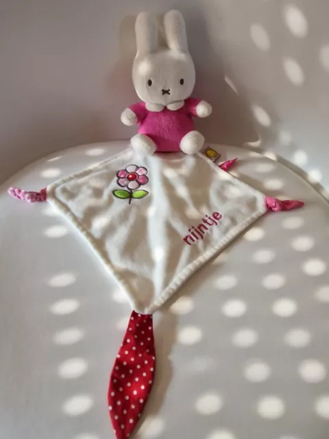 DOUDOU MIFFY LAPIN HELLO KITTY BLANC ROSE MOUCHOIR Nijntje FLEUR