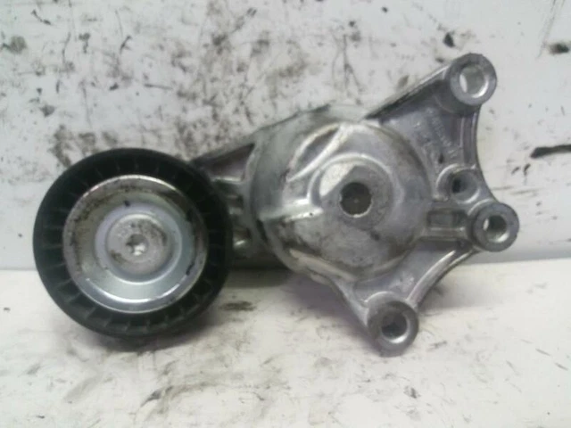 E5082A111560 galet tendeur pour PEUGEOT 308 II 1.6 HDI 2013 9824830480 187326