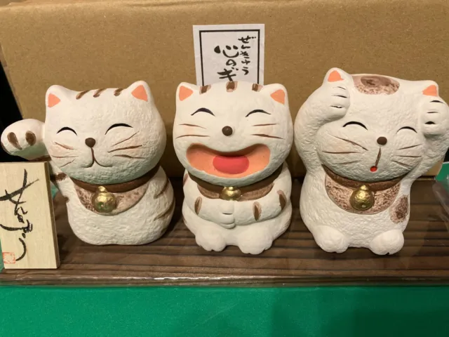 Maneki Neko Cat Pottery Lucky Cat 2.3inch Come to happiness cat 3Type Set Japan