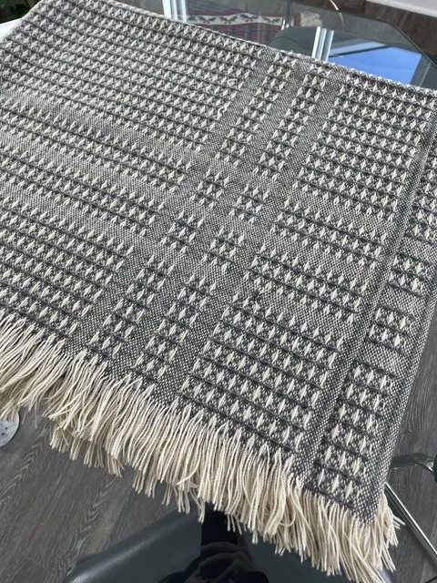 Vintage Pendleton Virgin Wool Throw Fringe Waffle Weave Blanket Ivory Blue Cream