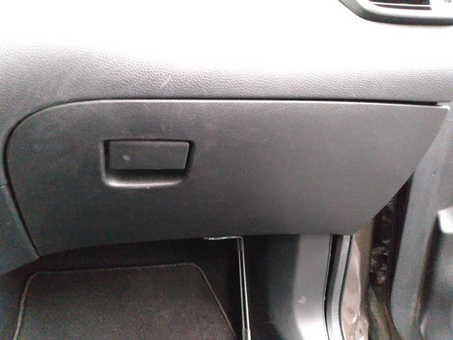 Boîte a gants nissan qashqai ii todo terreno cerrada 2239383
