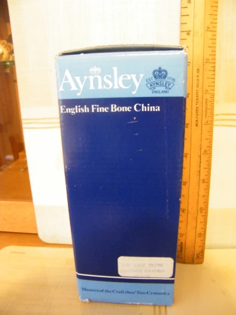Aynsley bone china "cottage garden" bud vase