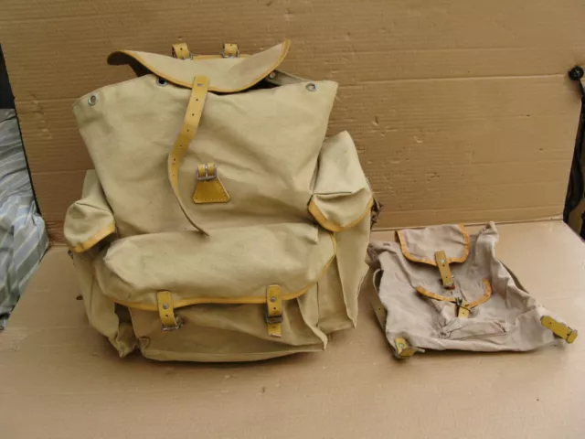 Ancien sac à dos LAFUMA  de randonnée avec un petit sac a dos pour enfant .