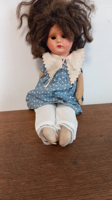 Très Vieille Poupée Ancienne Tête Papier Mâché Corps En Paille Et Tissu