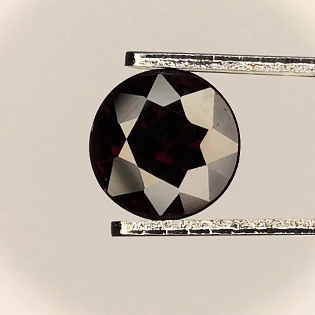 Grenat Spessartite naturel de NAMIBIE - Rond 1.84 Carat