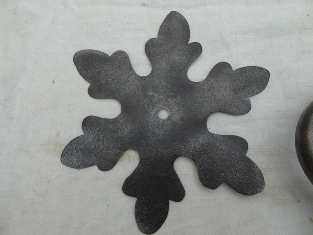 Ancien marteau, heurtoir de porte avec 1 rosace, porte ancienne serrurerie 2