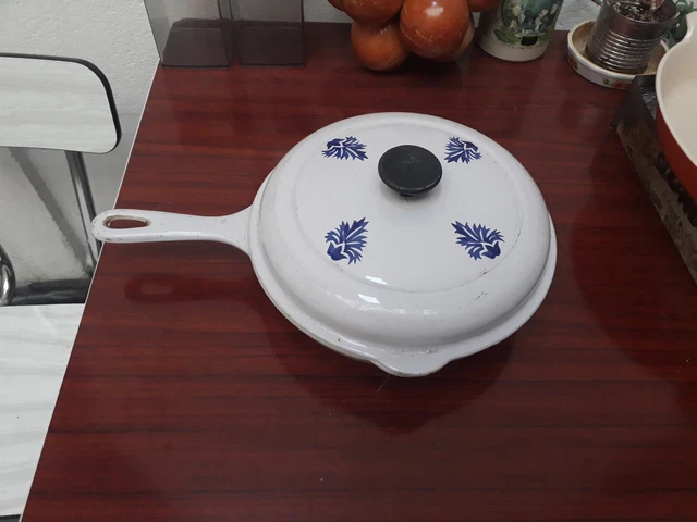 Le CREUSET - ancienne Cocotte en fonte émaillée grise