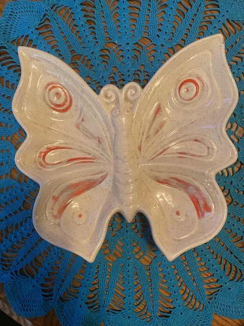 Large Butterfly Ceramic Pottery Candy Dish Art Cream Speckled Glaze Vintage 70’s