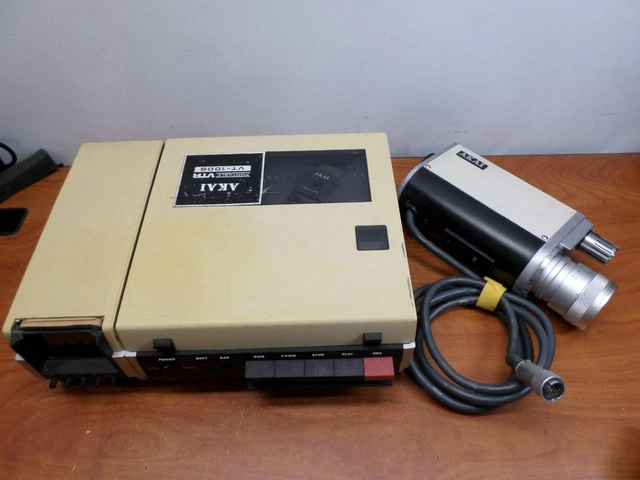Caméscope Akai VTR VT100S – Portable Et En Bon état, Parfait Pour Les Nostalgiques Du Vintage !