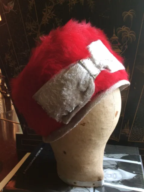 VINTAGE MITZI LORENZ LONDON 60s RED FLUFFY HAT