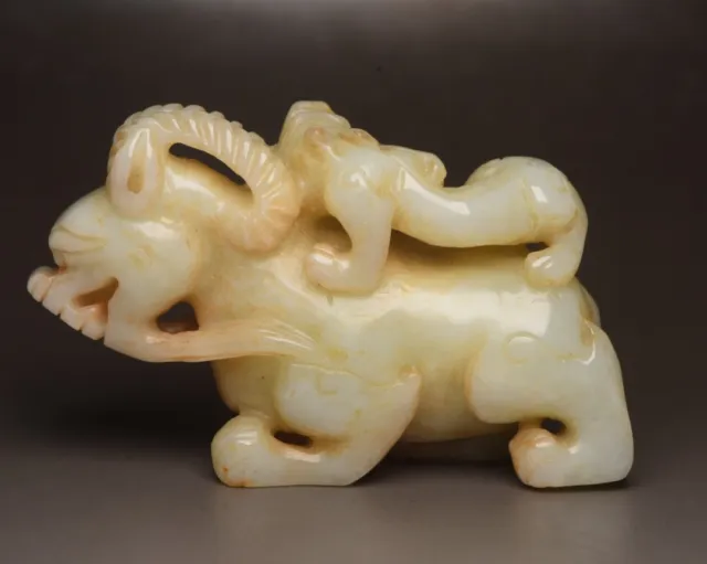 Collection Chinese Natural Hetian Jade Carving Antique Beast Statue Figurine Art