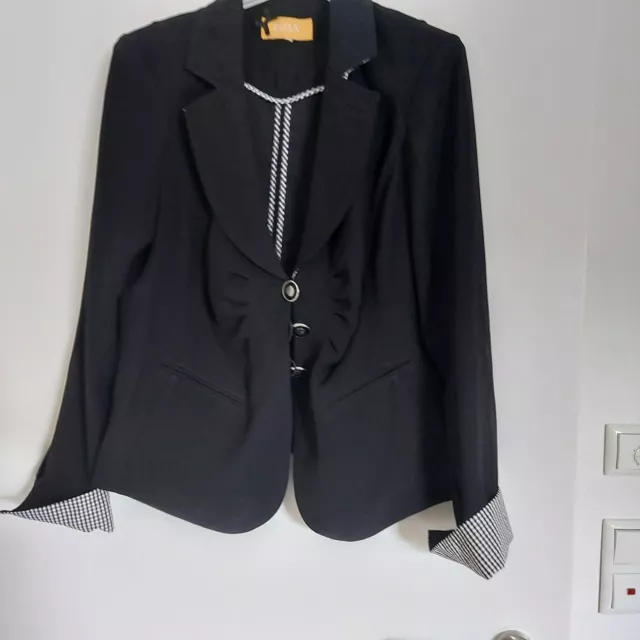 Biba elegante Jacke Blazer Schwarz mit schwarz-weissen Elementen,neu, Gr. 40